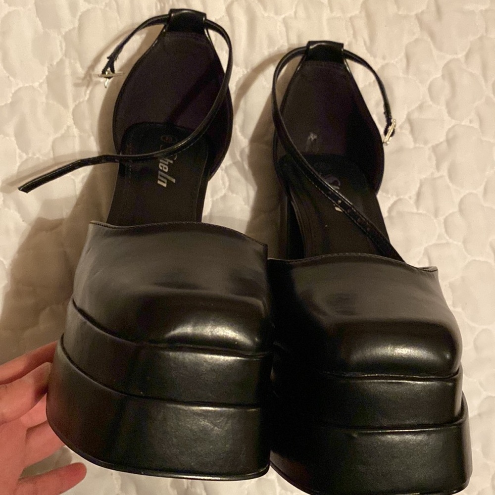 Black platforms - Picture 4 of 9